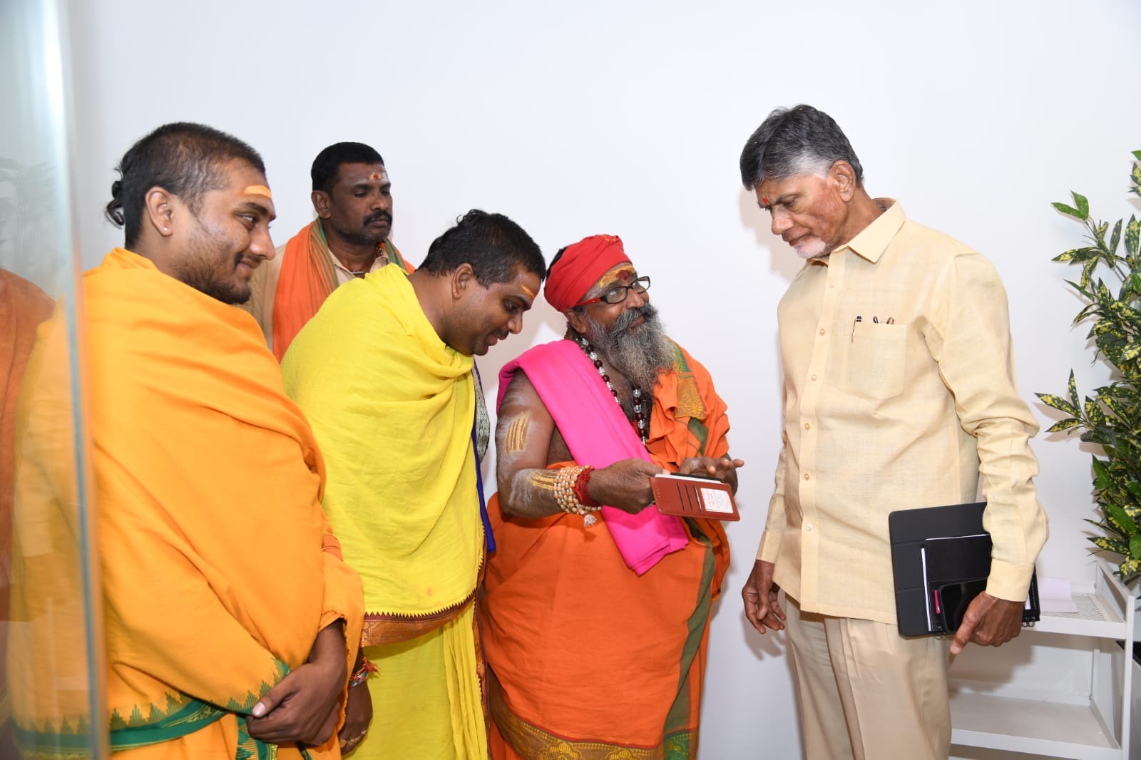 chandrababu naidu 16